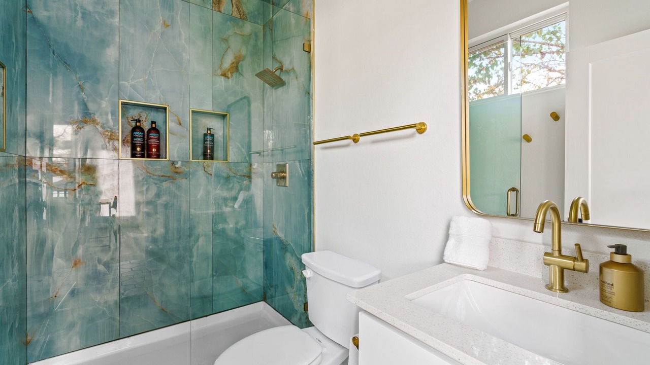Photo of Bathroom in Govalle