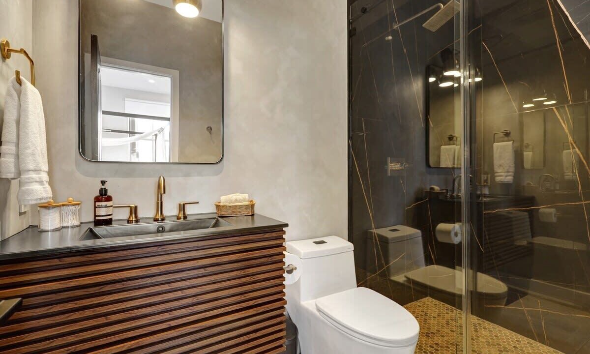 Photo of Bathroom in Ludlam