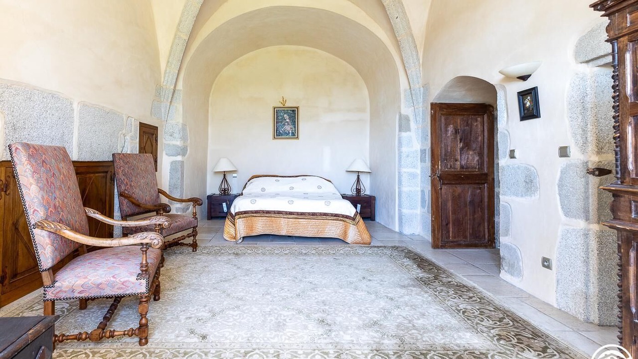 Photo of Bedroom in Saint-Bonnet-le-Chastel