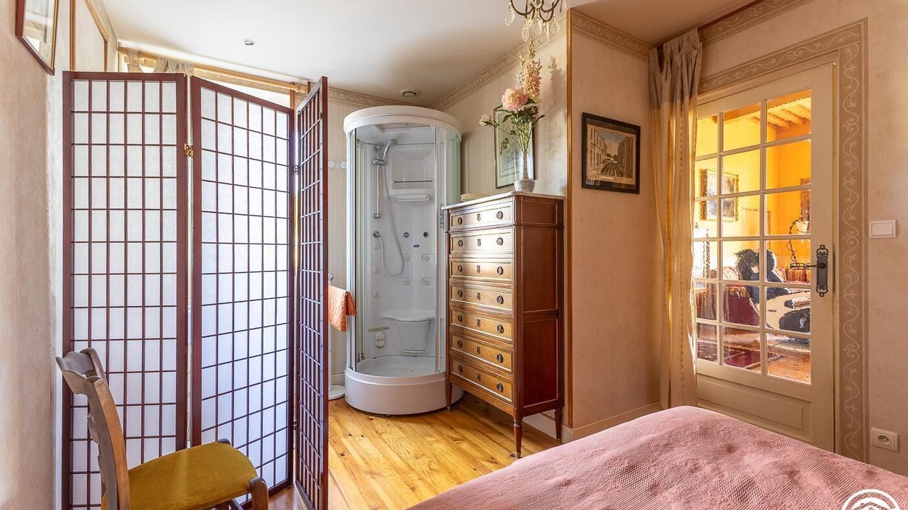 Photo of Bedroom in Saint-Bonnet-le-Chastel