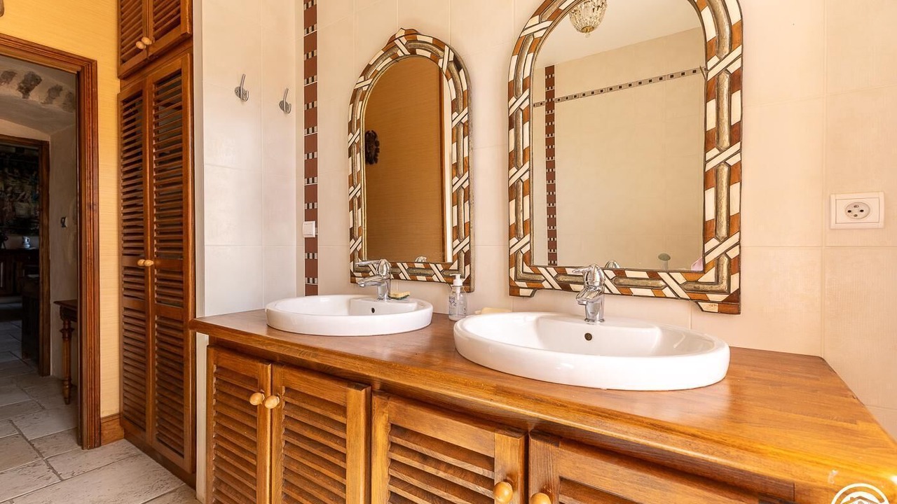 Photo of Bathroom in Saint-Bonnet-le-Chastel