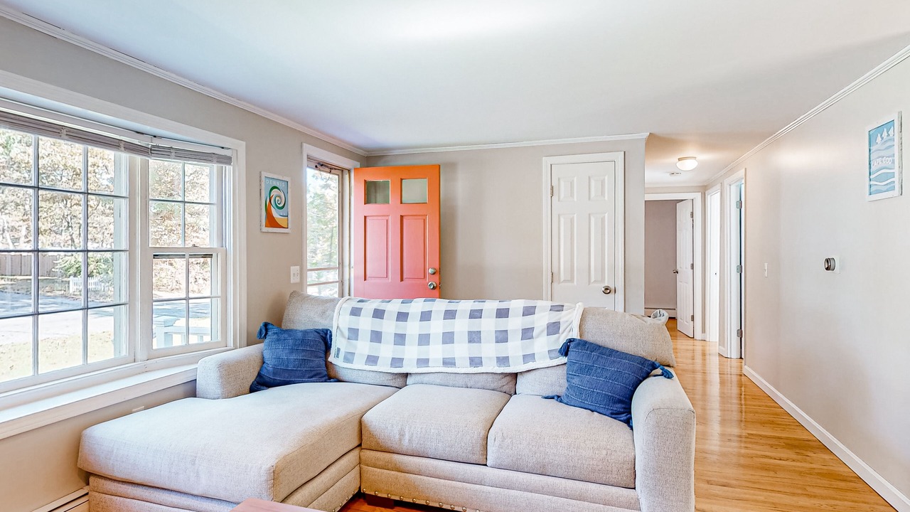 Photo of Livingroom in South Dennis