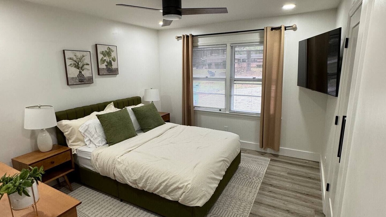 Photo of Bedroom in Valdosta