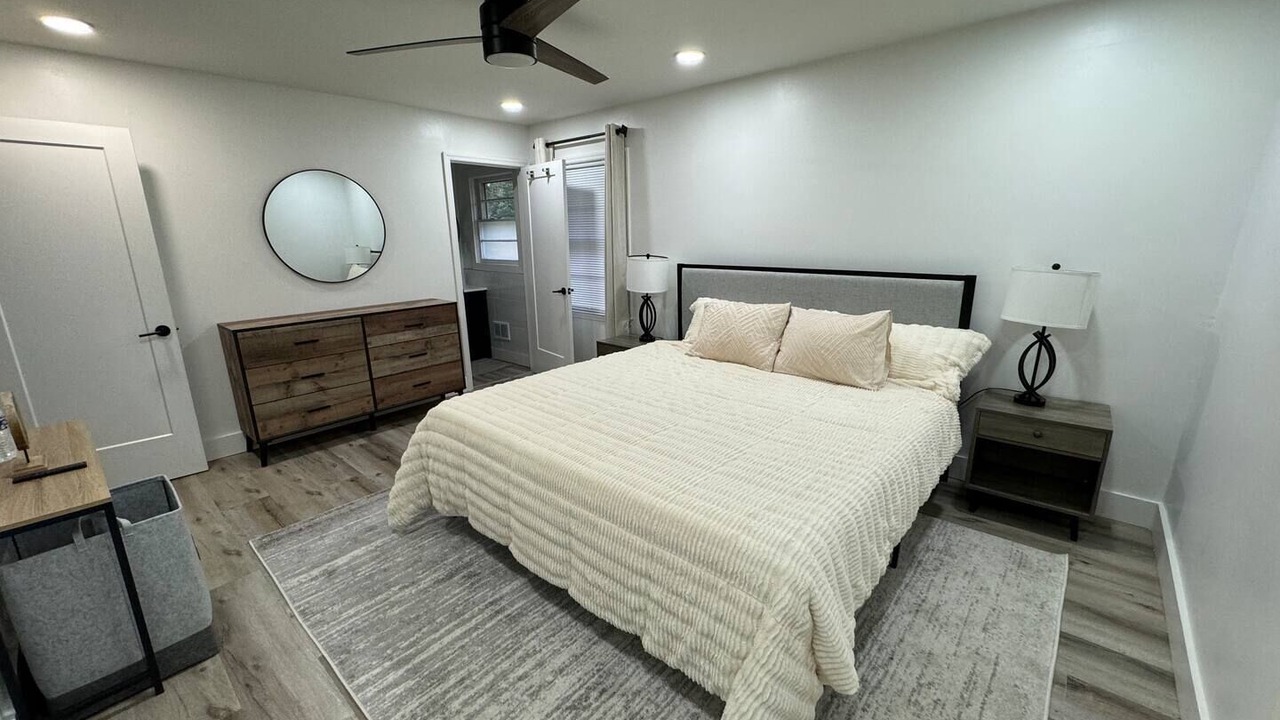 Photo of Bedroom in Valdosta