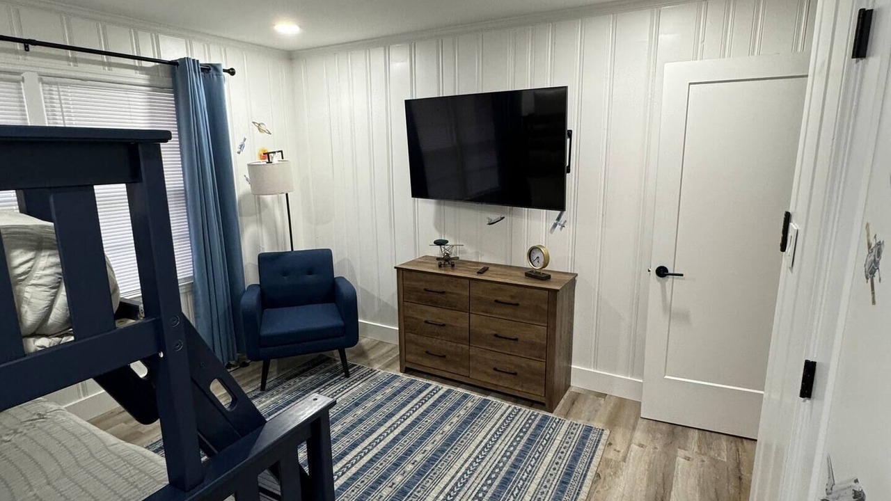 Photo of Bedroom in Valdosta