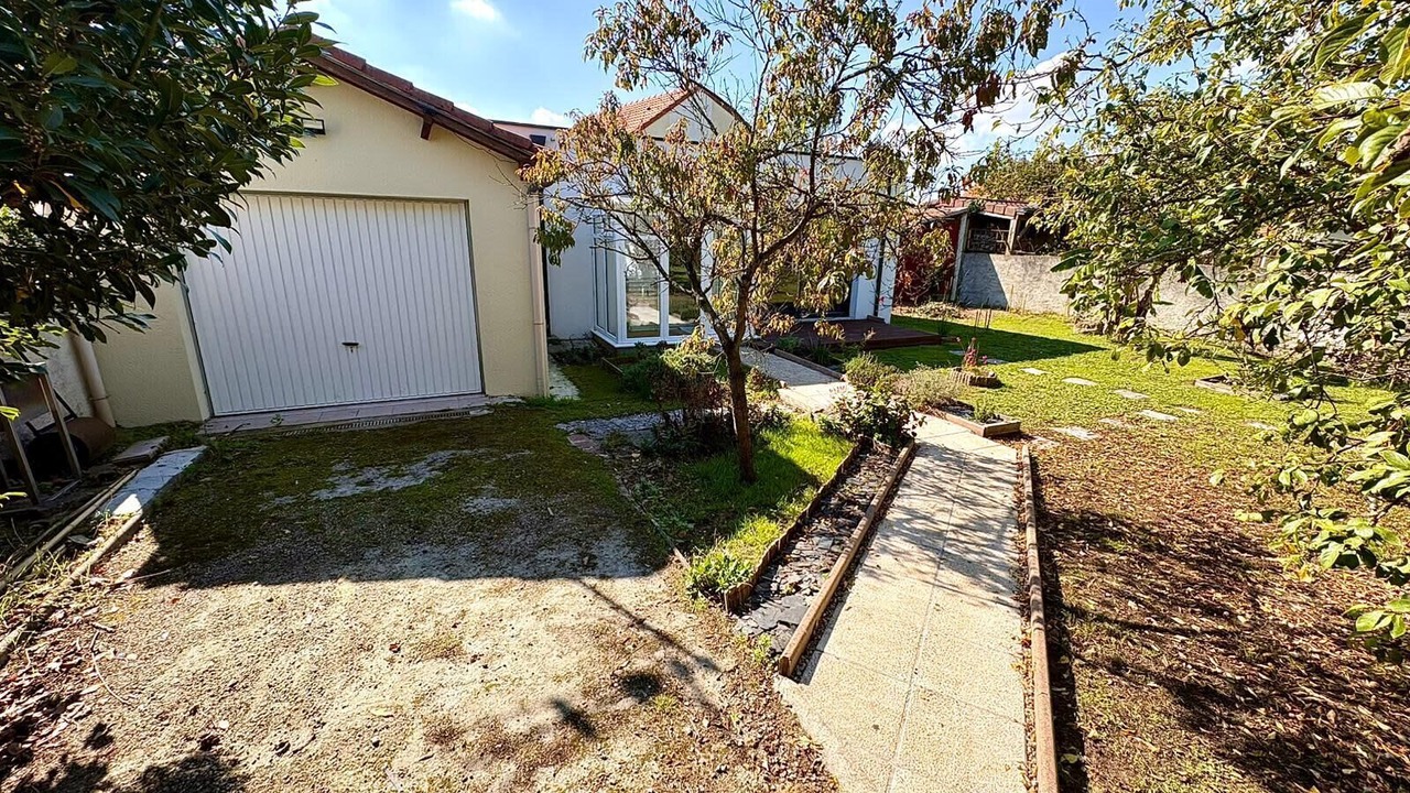 Photo of Outdoor in Saint-Sebastien-sur-Loire