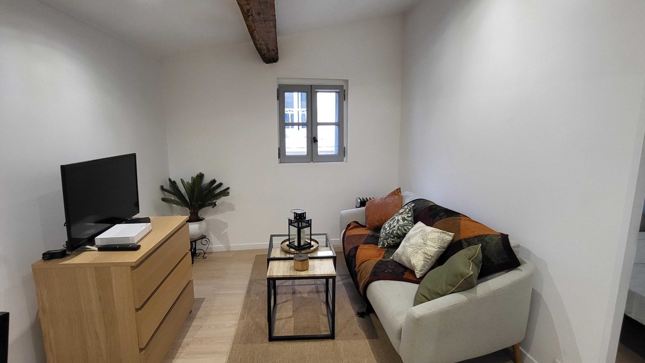 Photo of Livingroom in Historic Centre