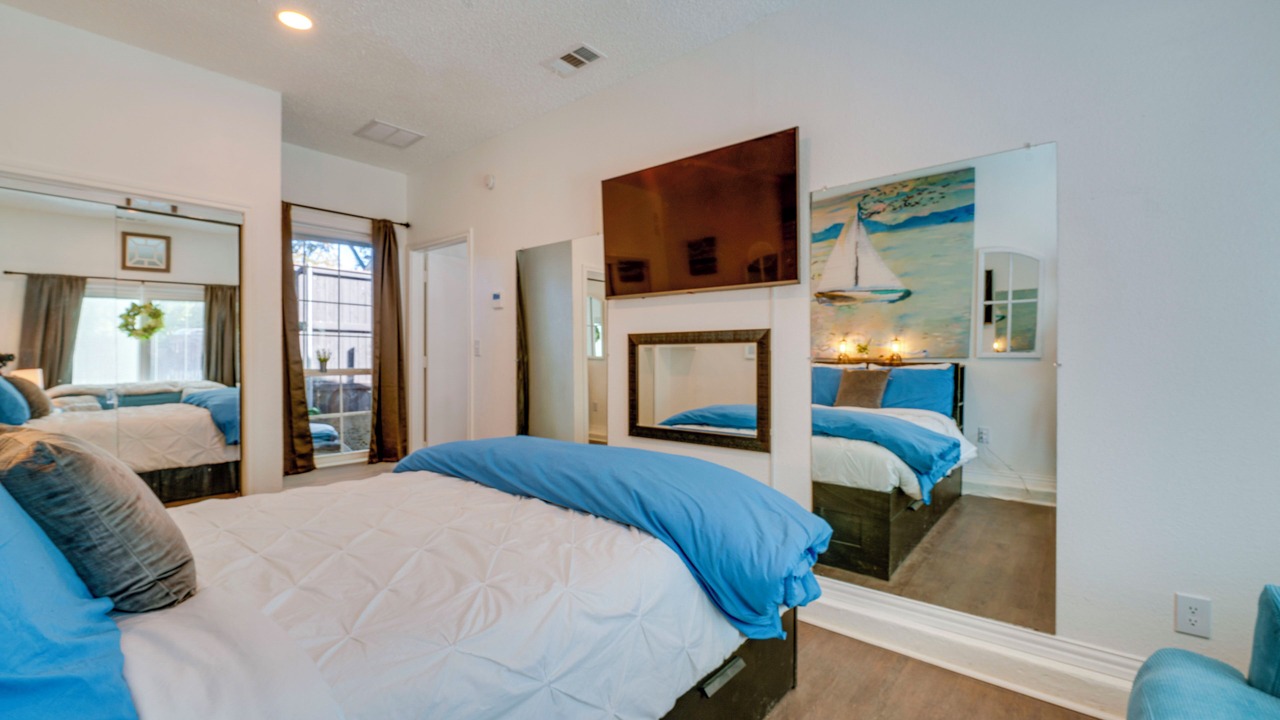 Photo of Bedroom in Lake Dallas
