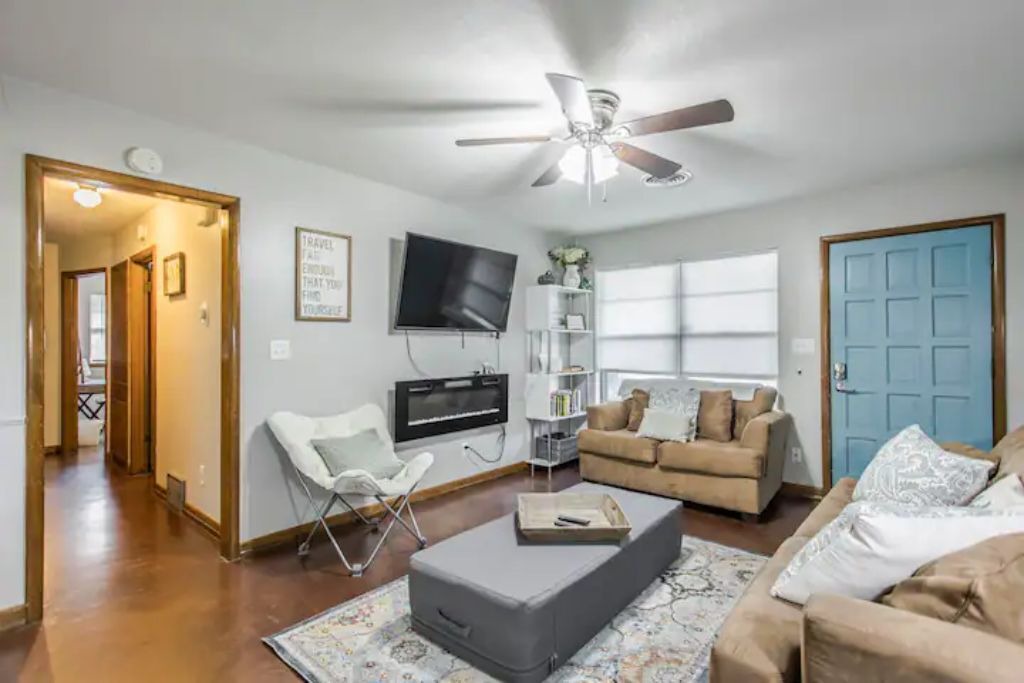 Photo of Livingroom in Norman