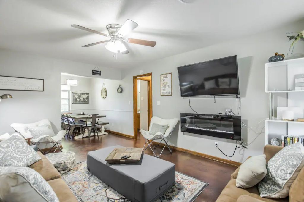 Photo of Livingroom in Norman