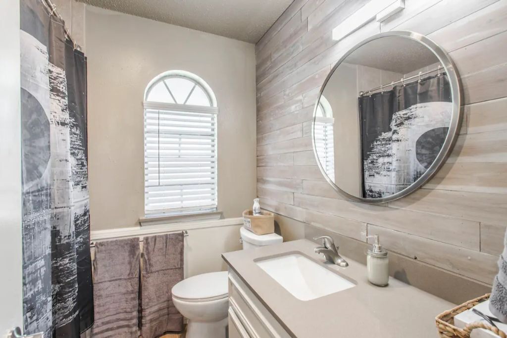 Photo of Bathroom in Norman