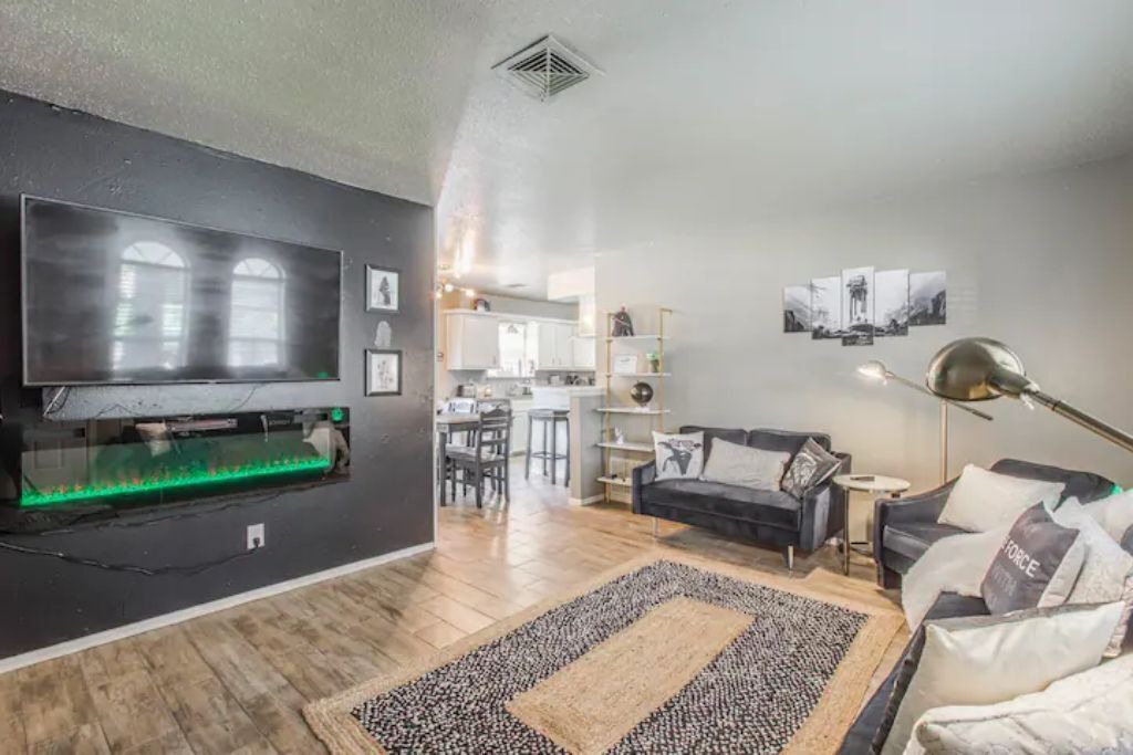 Photo of Livingroom in Norman