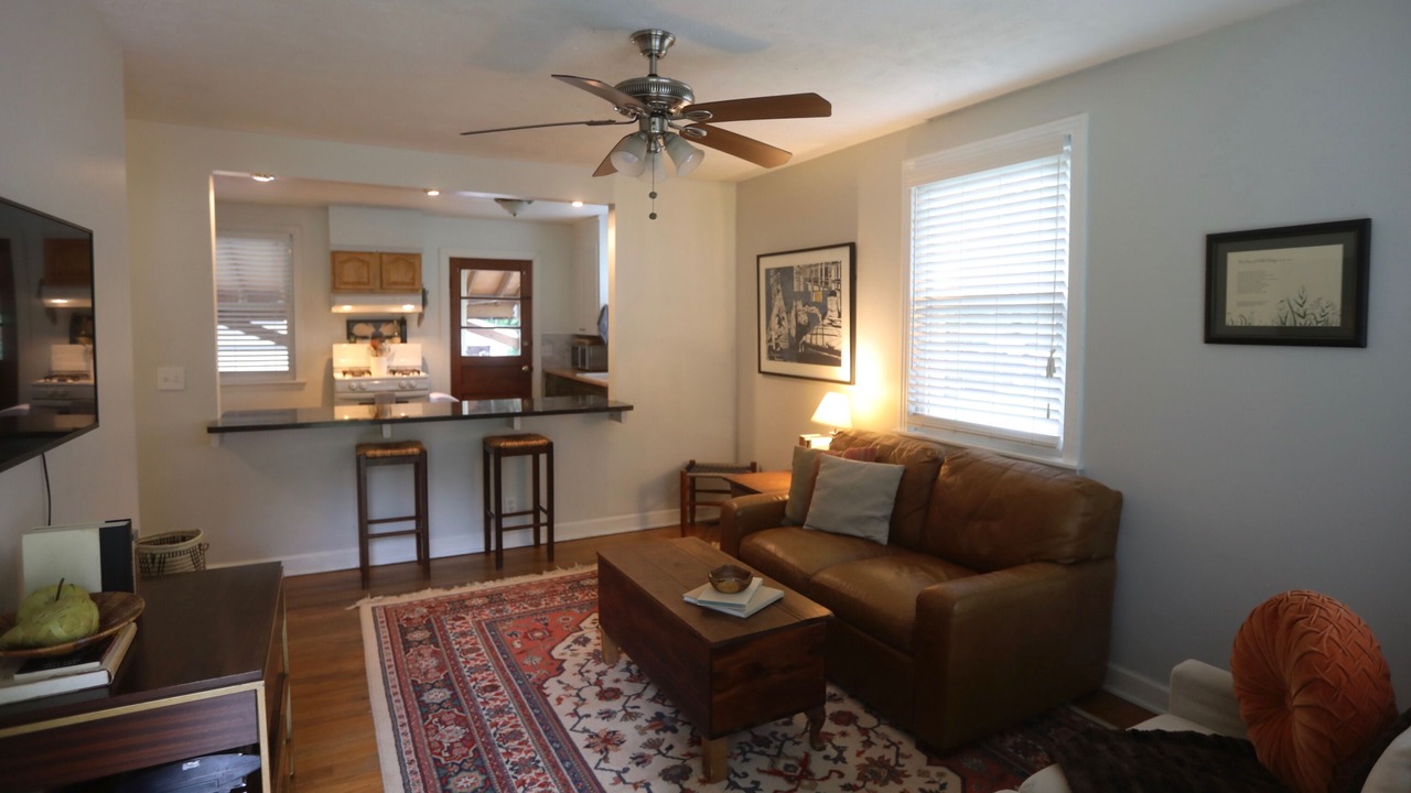 Photo of Livingroom in Woodbine