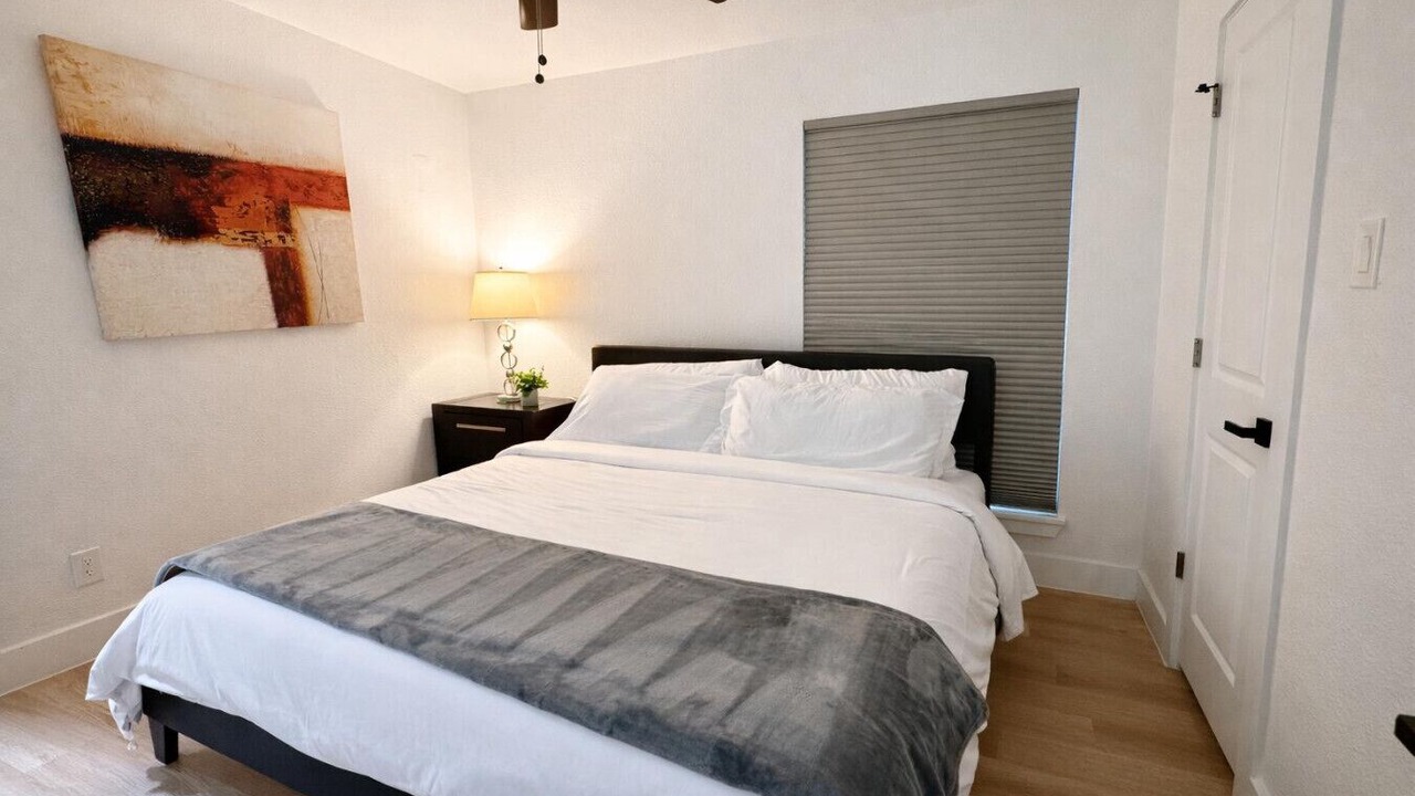 Photo of Bedroom in East Oak Hill