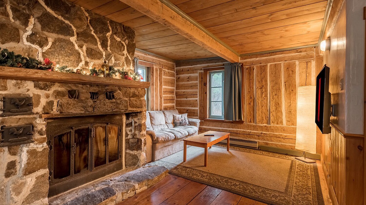 Photo of Livingroom in Mandeville