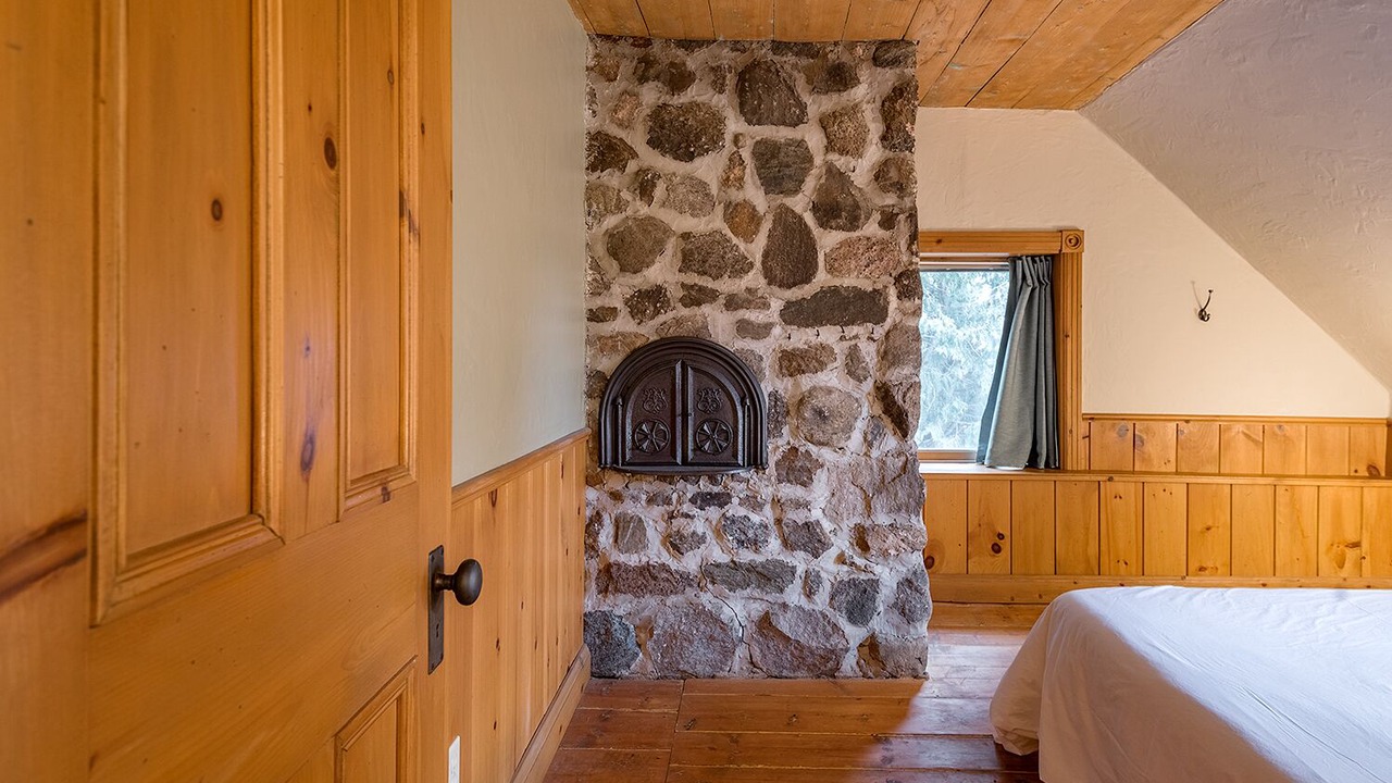 Photo of Bedroom in Mandeville