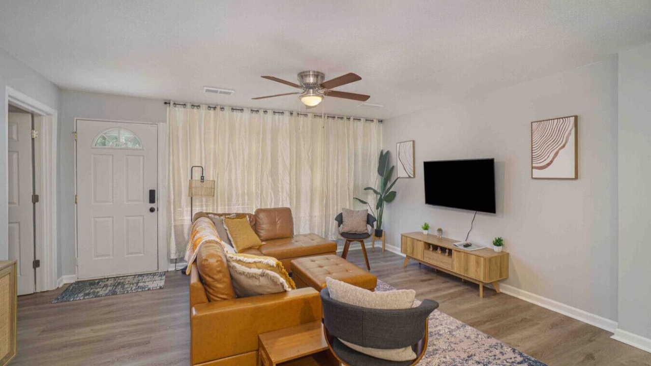 Photo of Livingroom in North Kansas City