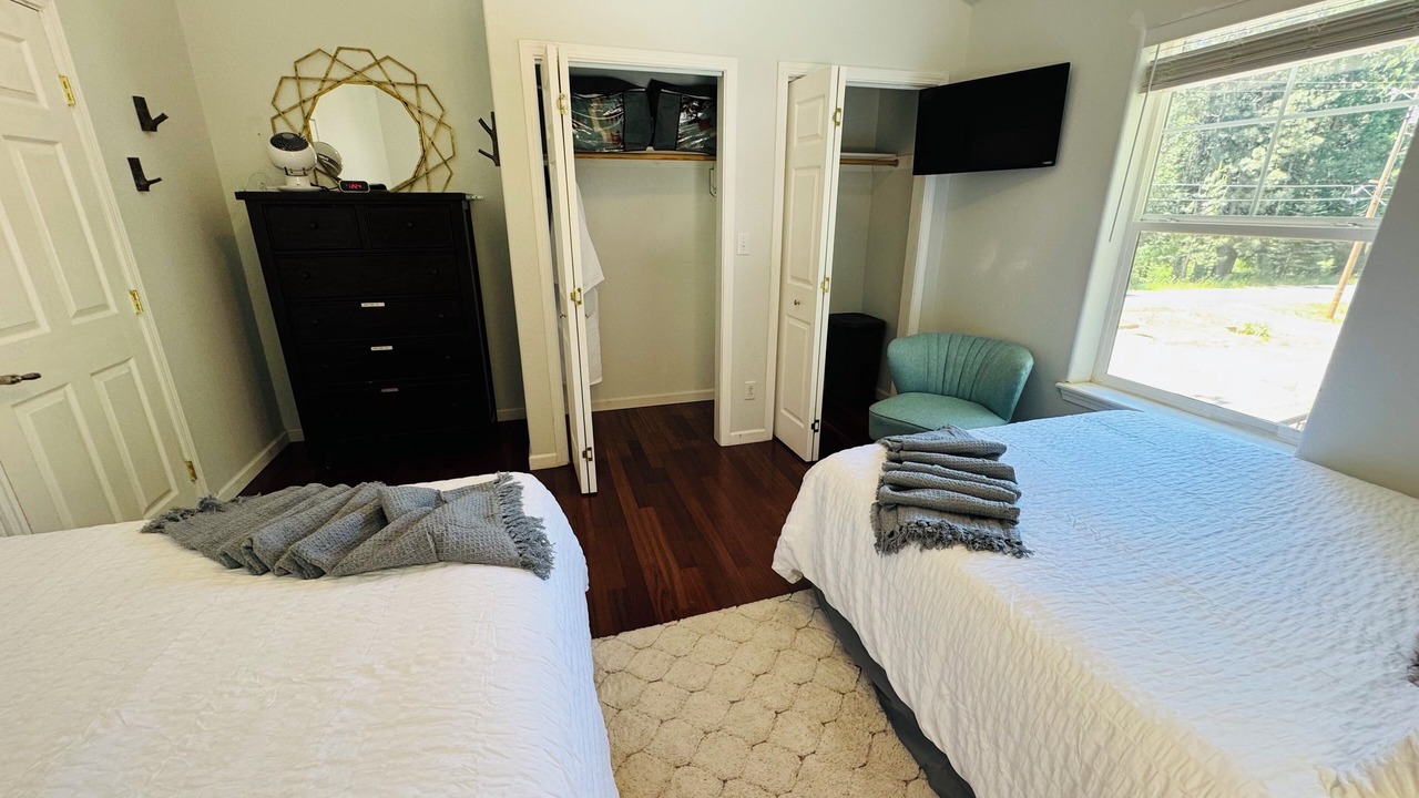 Photo of Bedroom in Glencoe