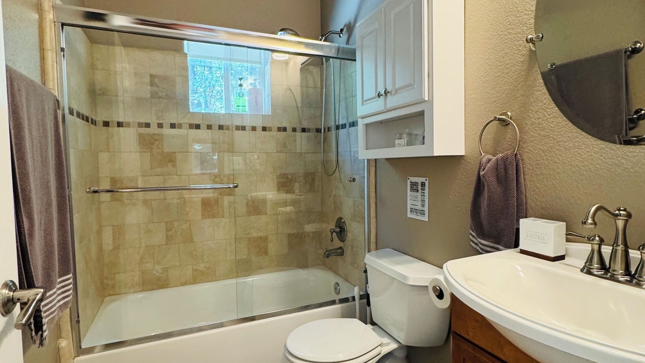 Photo of Bathroom in Glencoe