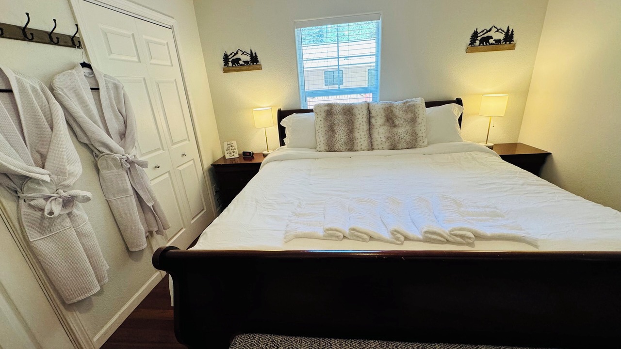 Photo of Bedroom in Glencoe