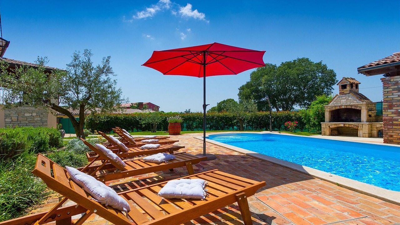 Photo of Outdoor in Krmed