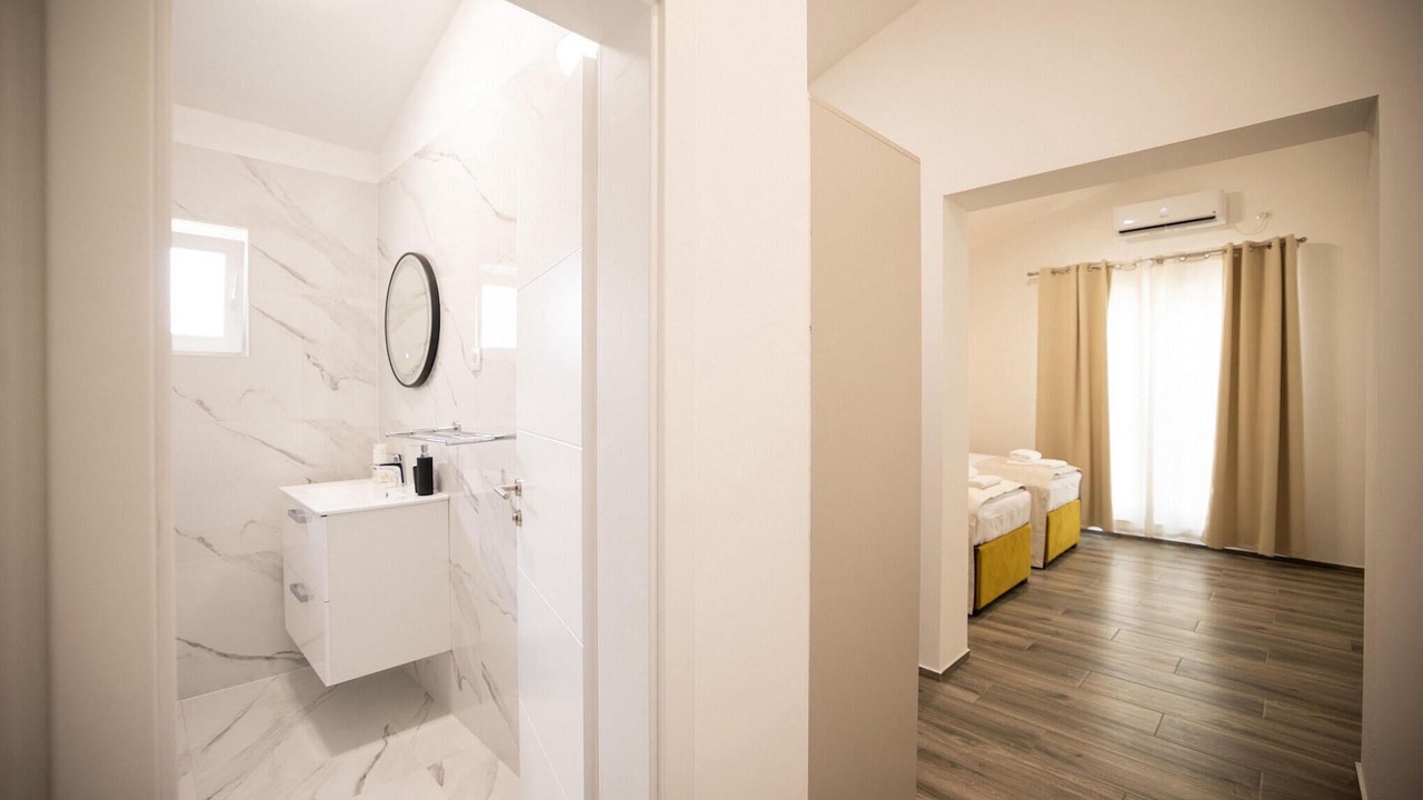 Photo of Bathroom in Vir
