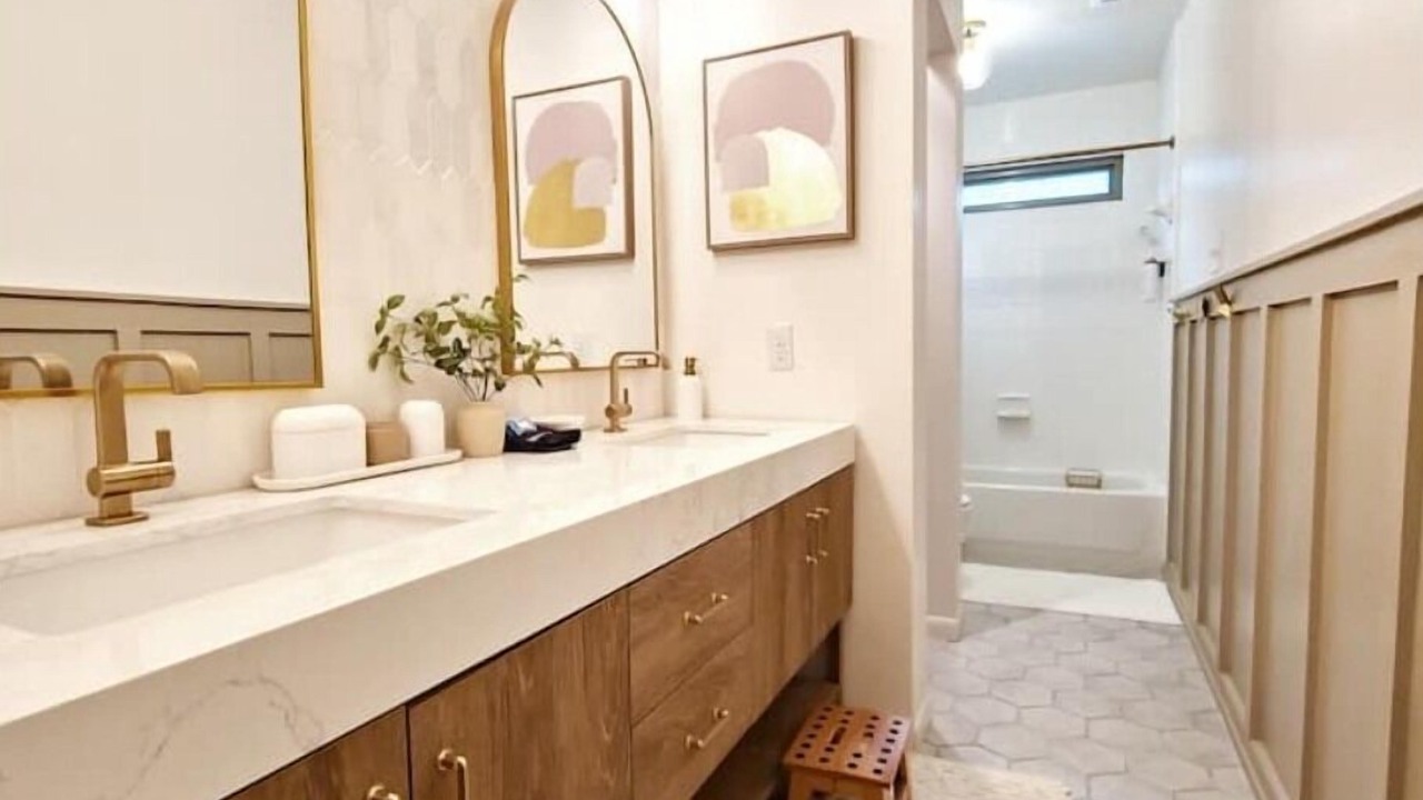 Photo of Bathroom in Clodine