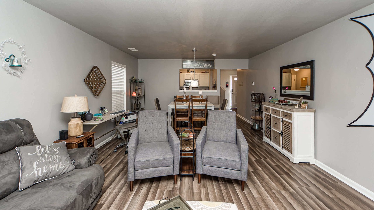 Photo of Livingroom in North Charleston