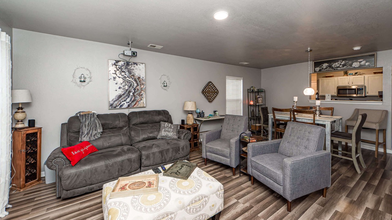 Photo of Livingroom in North Charleston