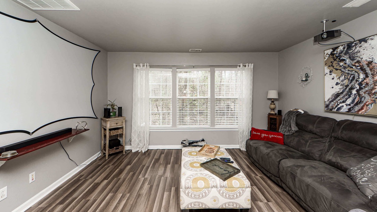 Photo of Livingroom in North Charleston