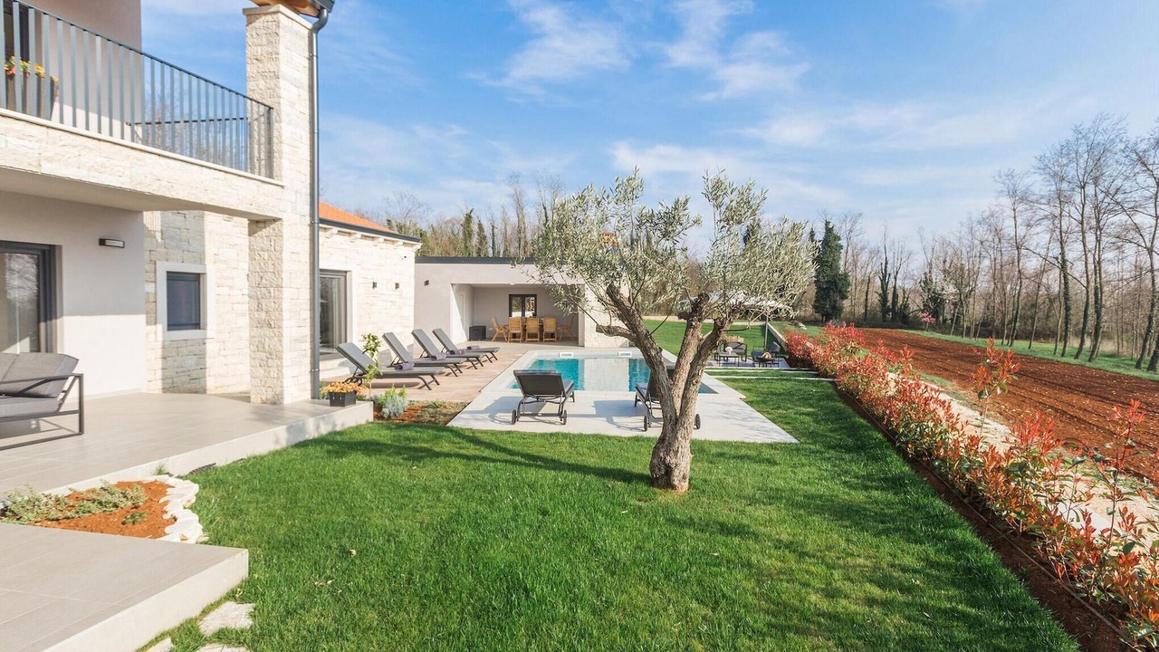 Photo of Outdoor in Mofardini
