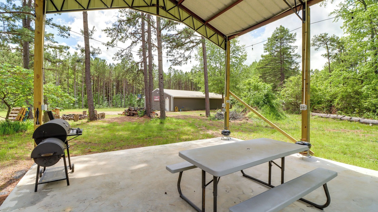 Photo of Outdoor in Higden