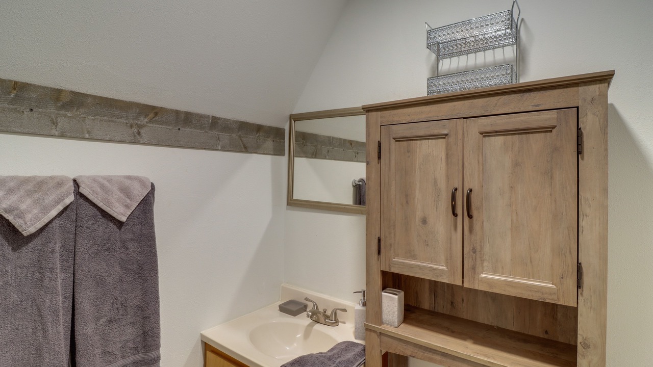 Photo of Bathroom in Higden