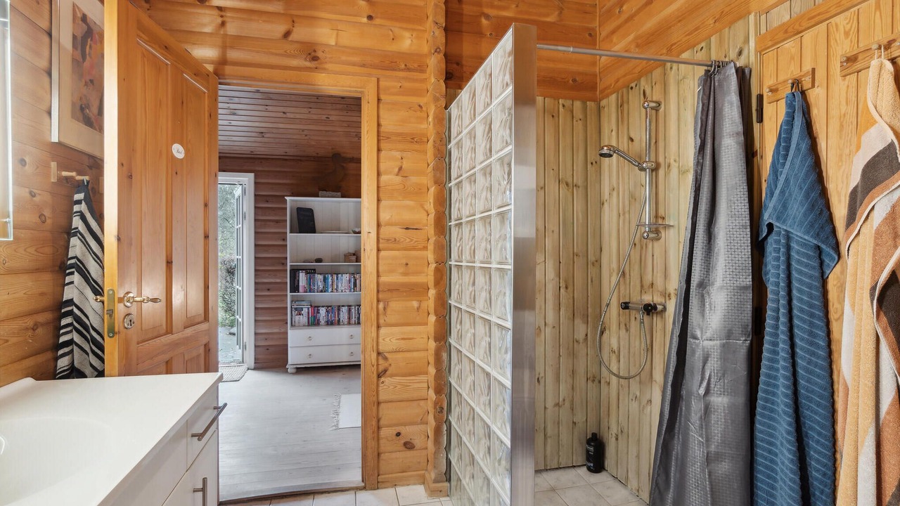 Photo of Bathroom in Aalbaek