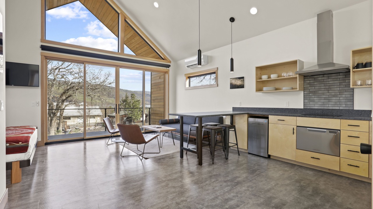 Photo of Others in Mosier