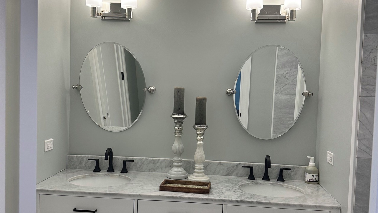 Photo of Bathroom in North Center