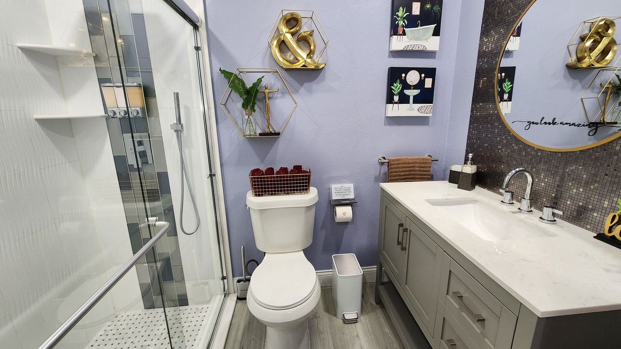 Photo of Bathroom in Orient Park