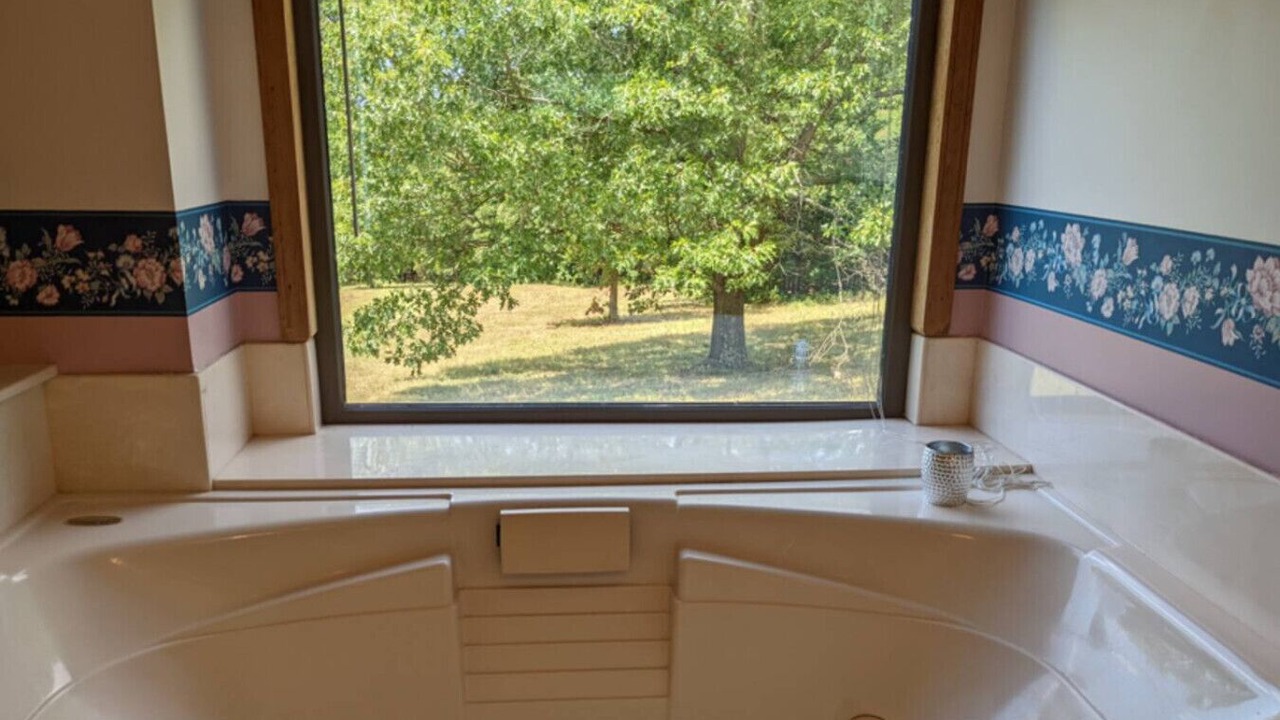 Photo of Bathroom in Bonne Terre