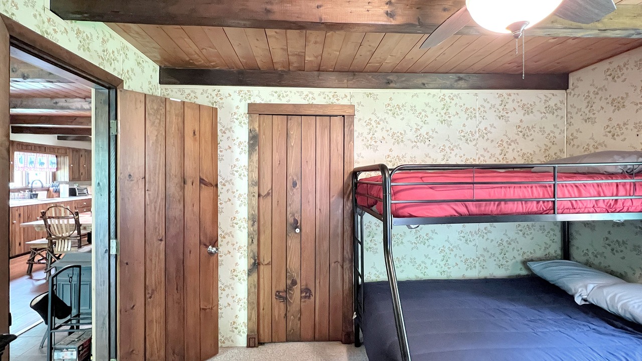 Photo of Bedroom in Monson