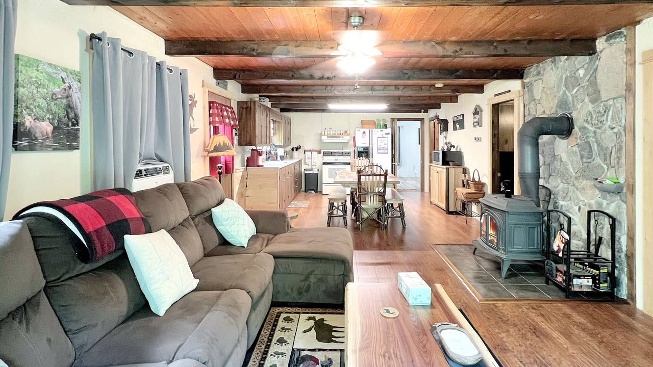 Photo of Livingroom in Monson