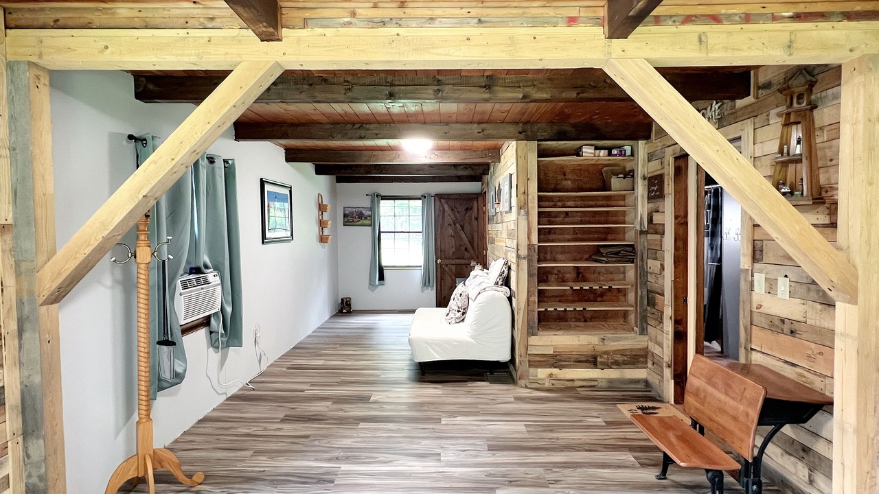 Photo of Others in Monson