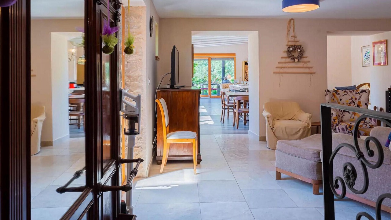 Photo of Bedroom in Mofardini