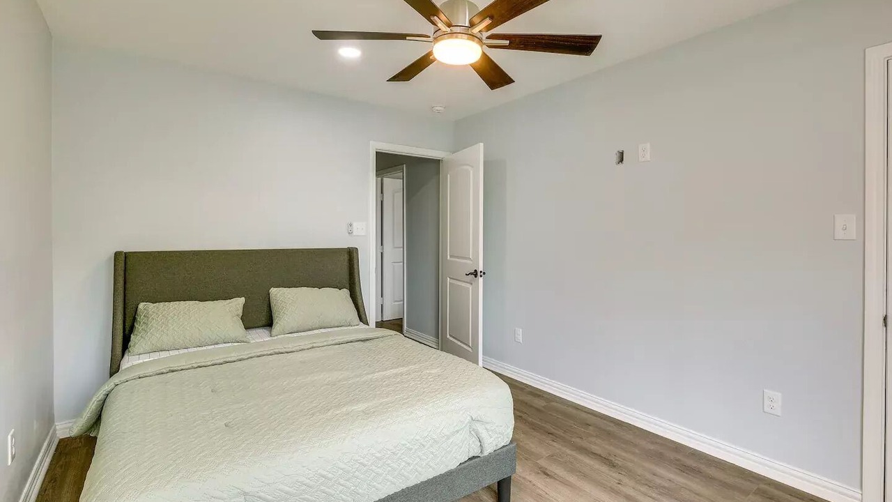 Photo of Bedroom in Onalaska