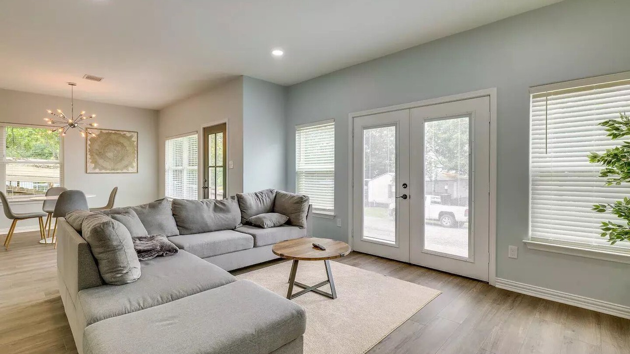 Photo of Livingroom in Onalaska