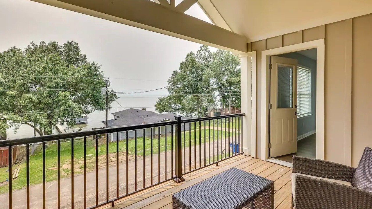 Photo of Patio Balcony in Onalaska
