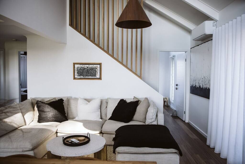 Photo of Livingroom in Milton