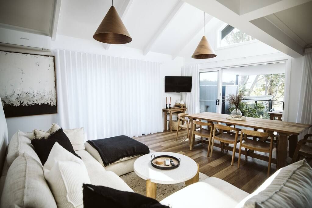 Photo of Livingroom in Milton