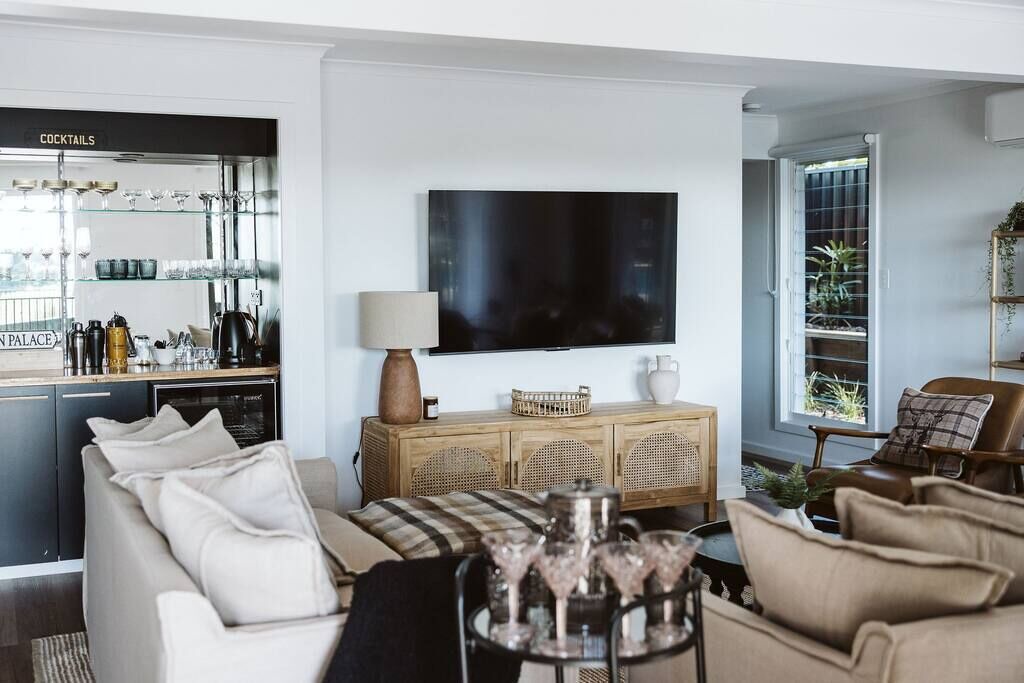 Photo of Livingroom in Milton