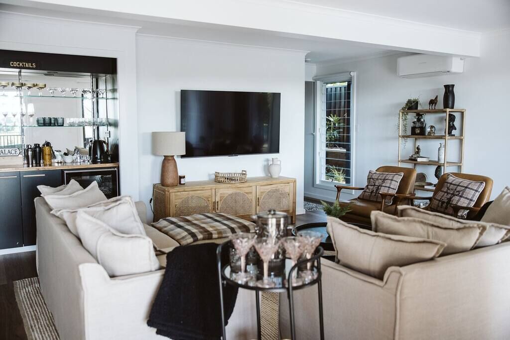 Photo of Livingroom in Milton