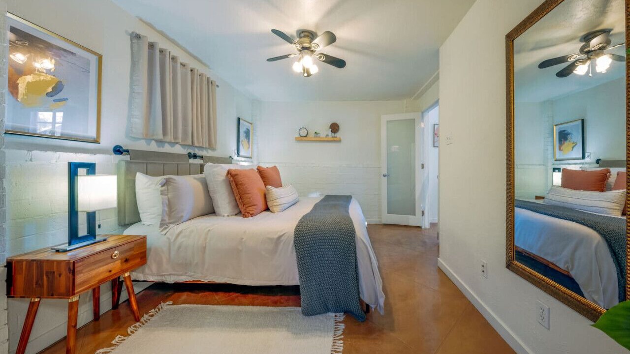 Photo of Bedroom in Blenman-Elm